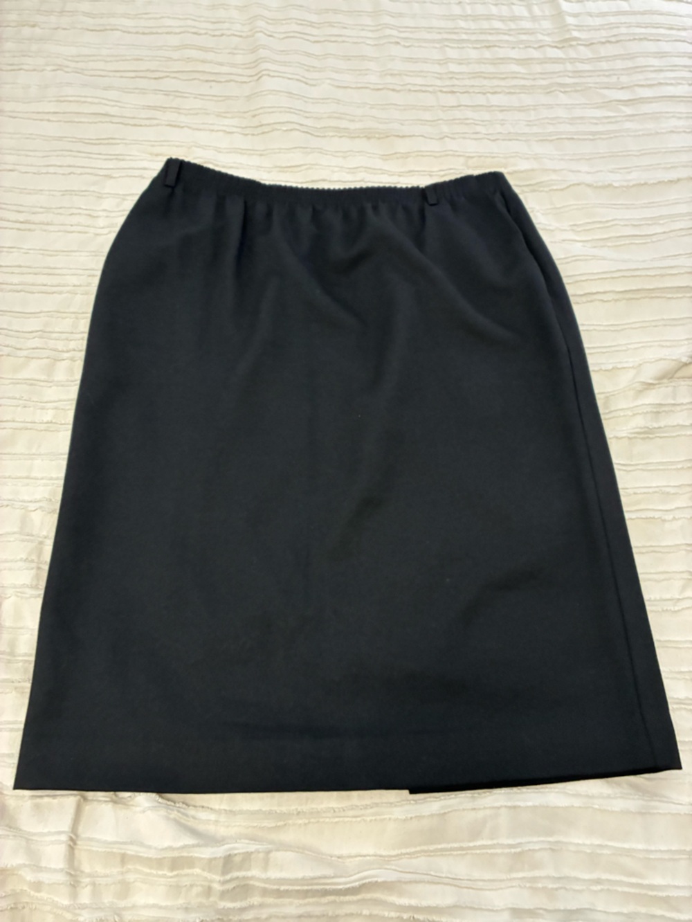 Classic Black Women's Pencil Skirt Alfred Dunner Vintage size 16 Elastic waist